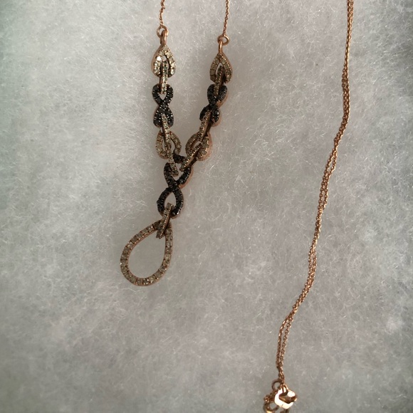 Gorgeous white & brown diamond rose gold necklace - Picture 2 of 10